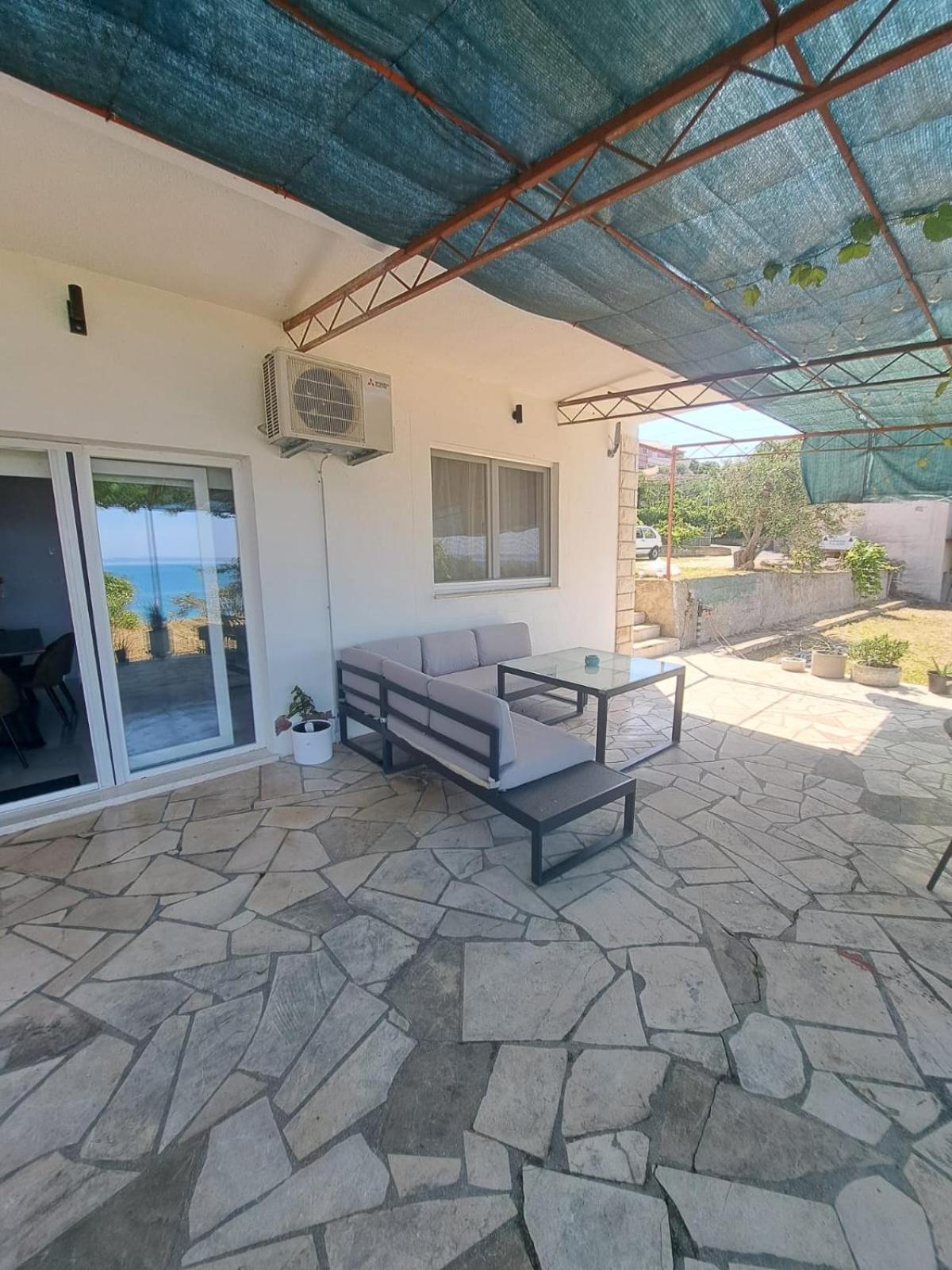 Apartment Maris Podstrana